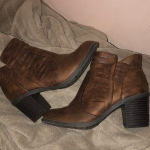 Arizona jeans co. Boots